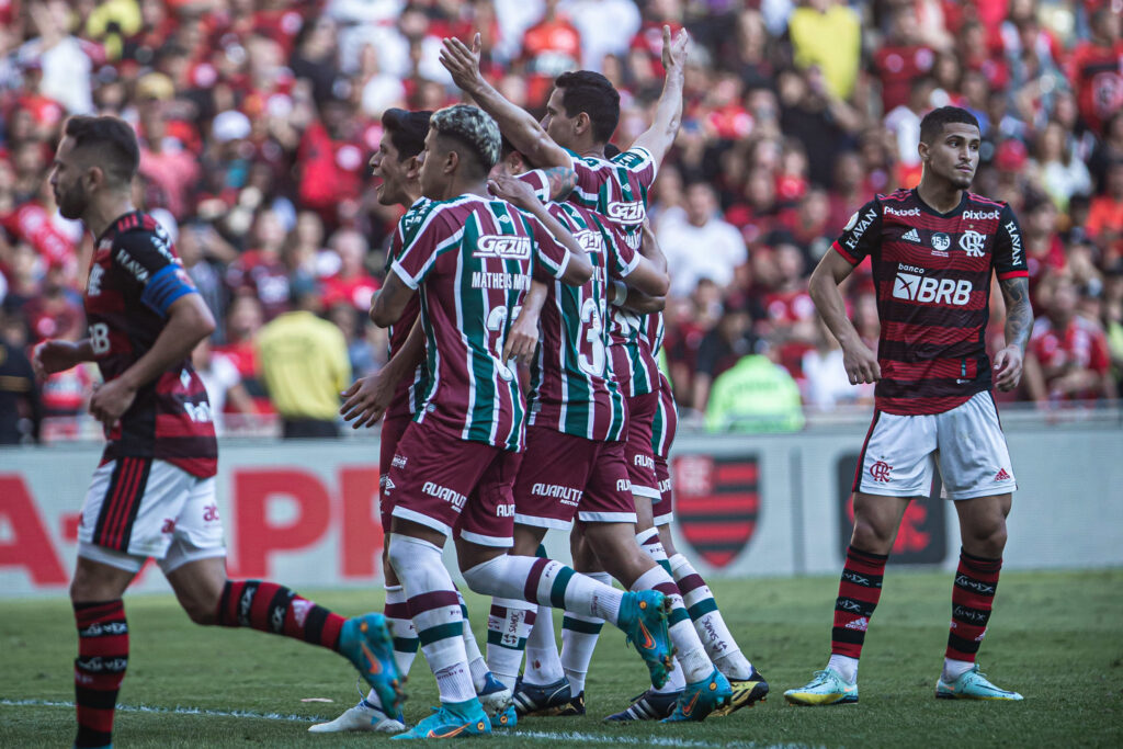 Quais são os maiores clássicos do futebol brasileiro? 1 fla